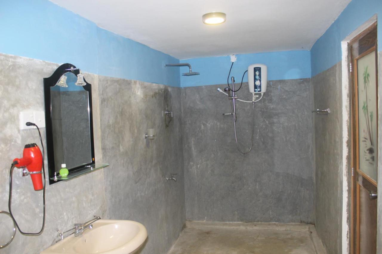 Lathika Homes Szigirija Kültér fotó