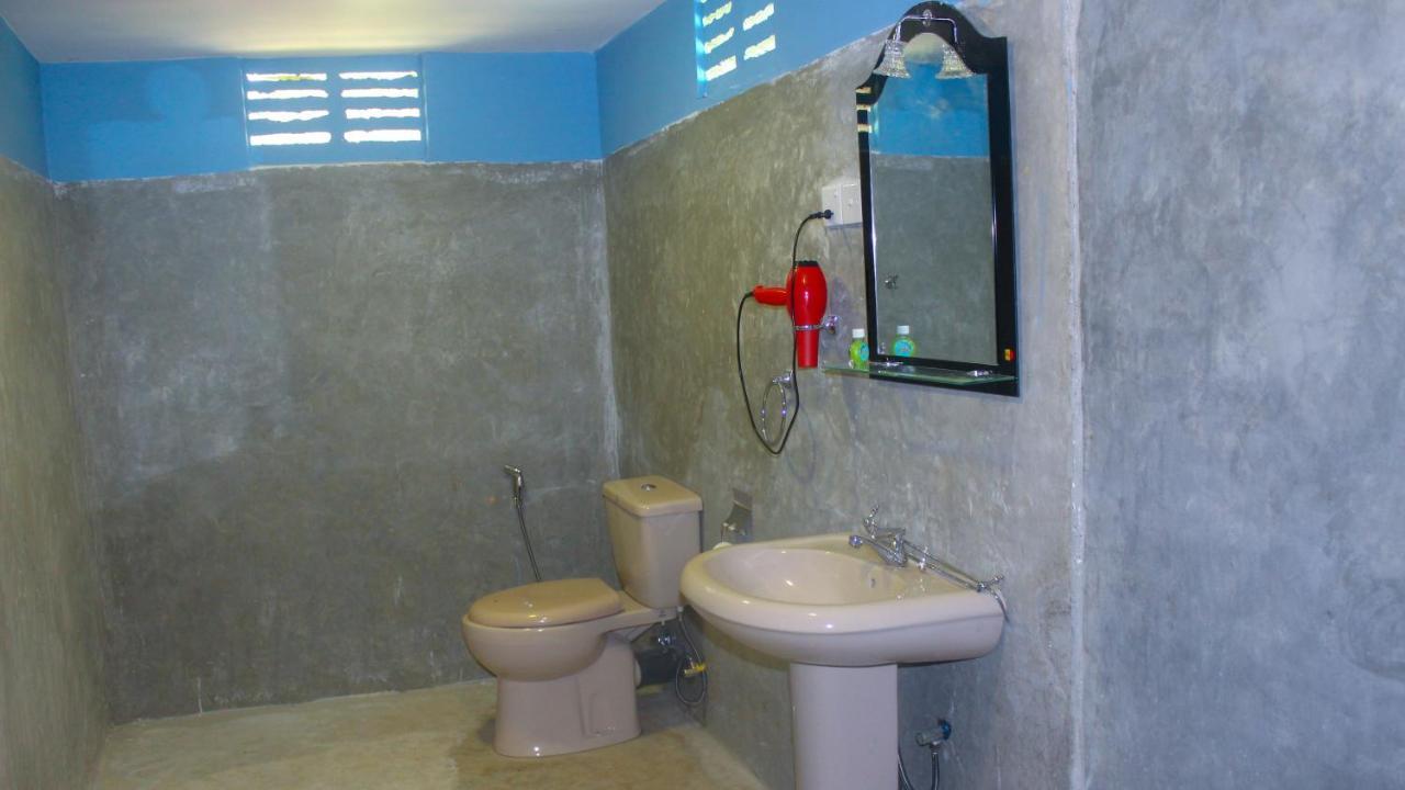 Lathika Homes Szigirija Kültér fotó
