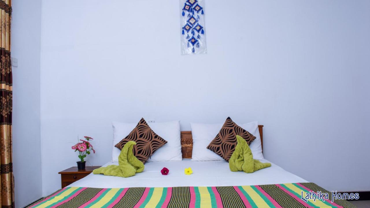 Lathika Homes Szigirija Kültér fotó